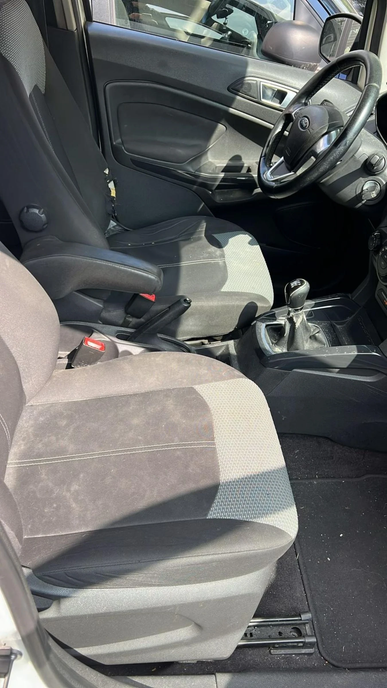 Ford EcoSport 1 5 д, снимка 5 - Автомобили и джипове - 54544848