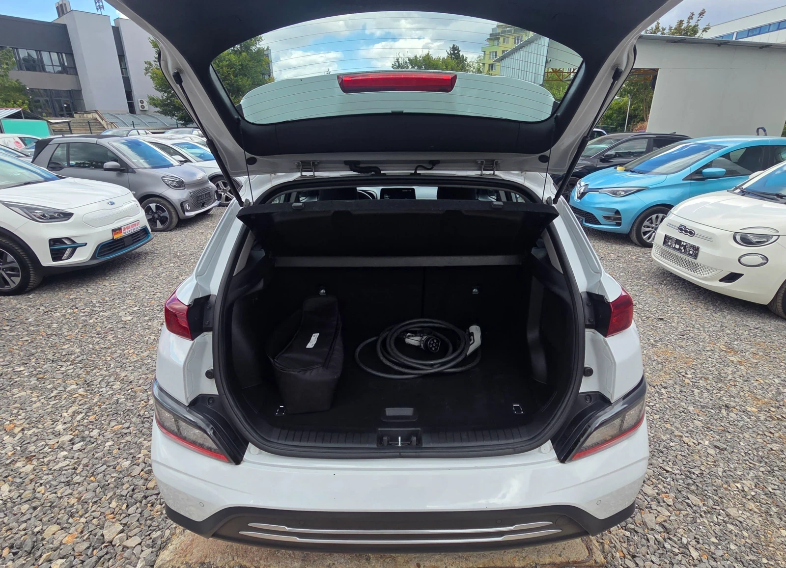 Hyundai Kona 64KWh/SOH100%/С Гаранция, снимка 10 - Автомобили и джипове - 56187799