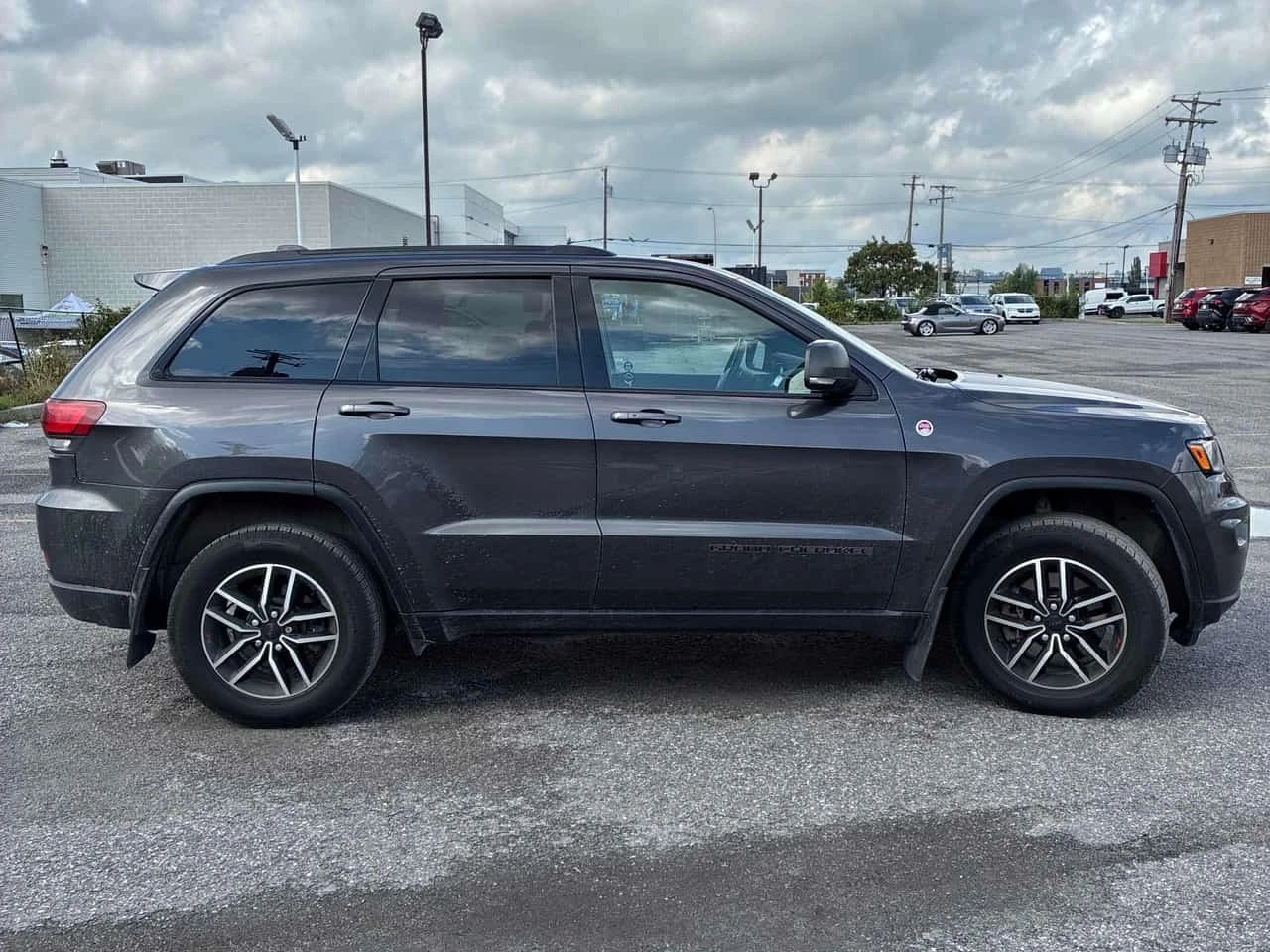 Jeep Grand cherokee * Trailhawk * АВТОКРЕДИТ БЕЗ ПЪРВОНАЧАЛНА ВНОСКА* , снимка 3 - Автомобили и джипове - 56237975