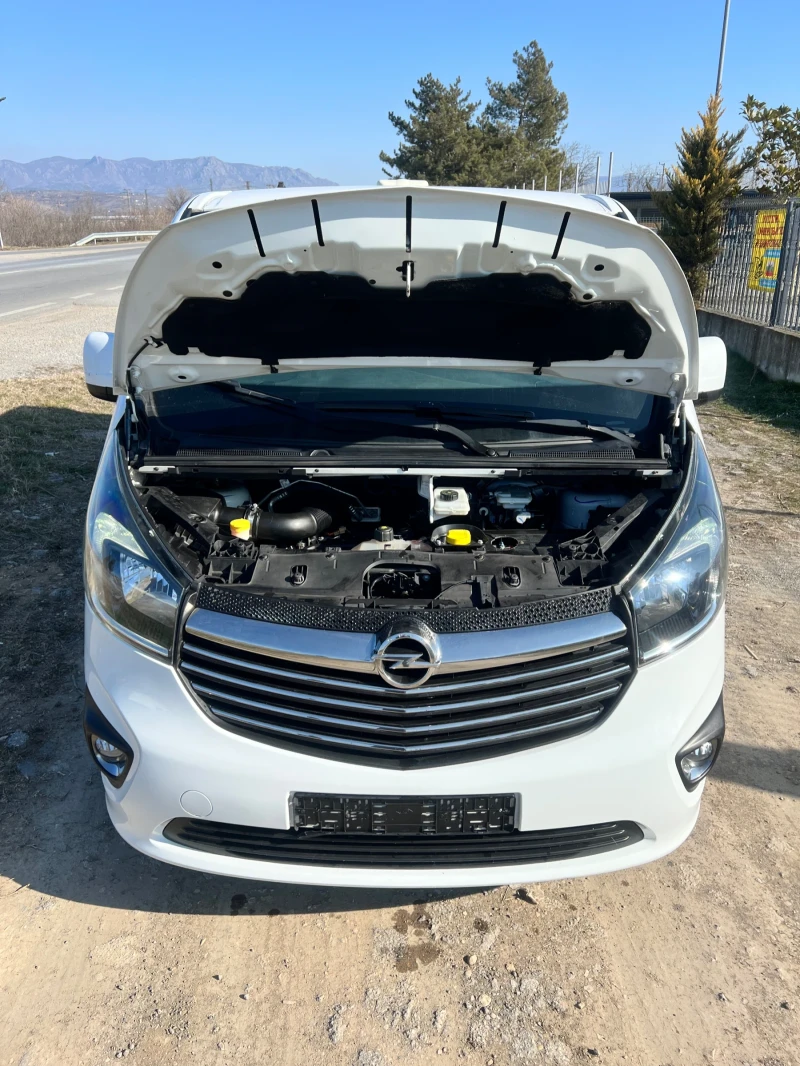 Opel Vivaro ТОП, 160 000КМ, снимка 5 - Бусове и автобуси - 49078778