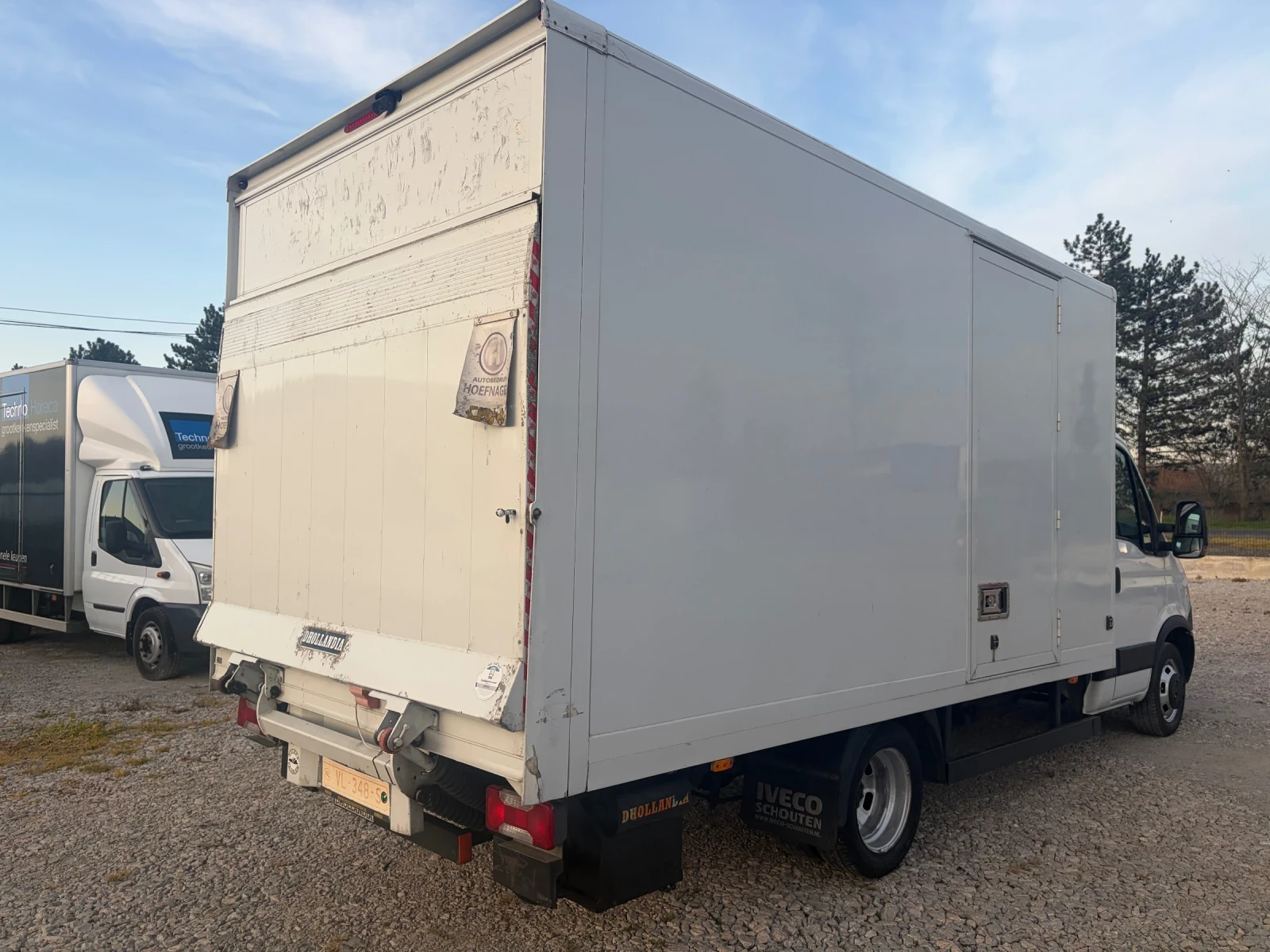 Iveco Daily 35C13 клима Б категория, снимка 3 - Бусове и автобуси - 54404776