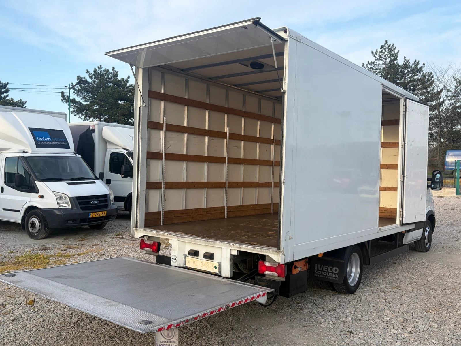 Iveco Daily 35C13 клима Б категория, снимка 5 - Бусове и автобуси - 54404776
