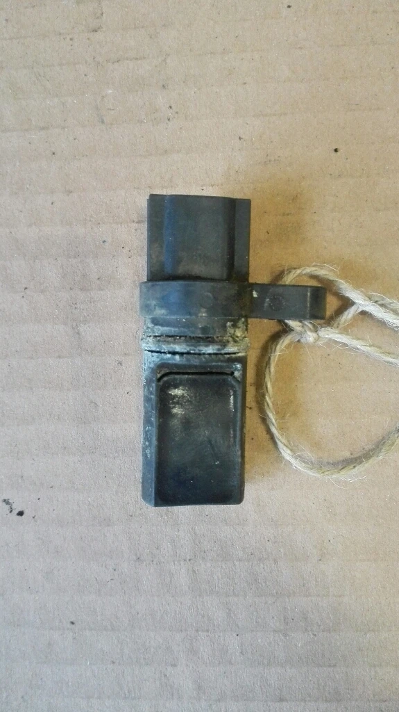 датчик колянов вал Нисан Микра 1.2Б