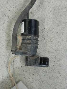 Помпа чистачки Пежо 407 автомат седан 2.0хди