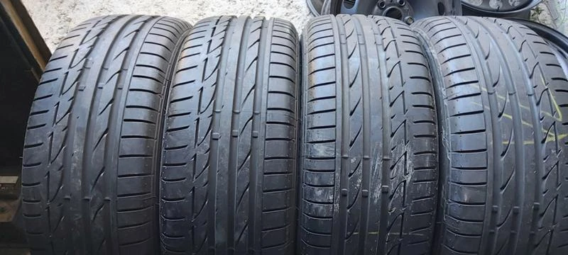 Гуми Летни 235/55R17, снимка 1 - Гуми и джанти - 34342773