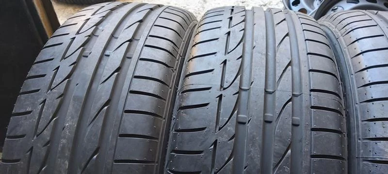 Гуми Летни 235/55R17, снимка 2 - Гуми и джанти - 34342773