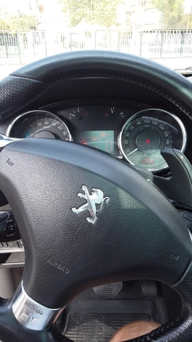 Peugeot 3008 Hybrid 4 FASELIFT, SWISS, снимка 9