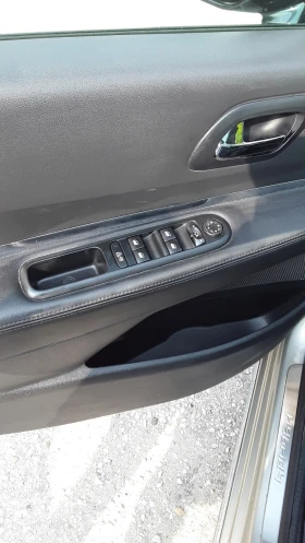 Peugeot 3008 Hybrid 4 FASELIFT, SWISS, снимка 13