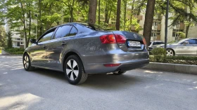 VW Jetta 1.6 TDI Bluemotion, снимка 3