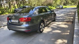 VW Jetta 1.6 TDI Bluemotion, снимка 5