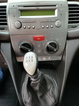 Lancia Ypsilon 1.2 4.8 | Mobile.bg    17
