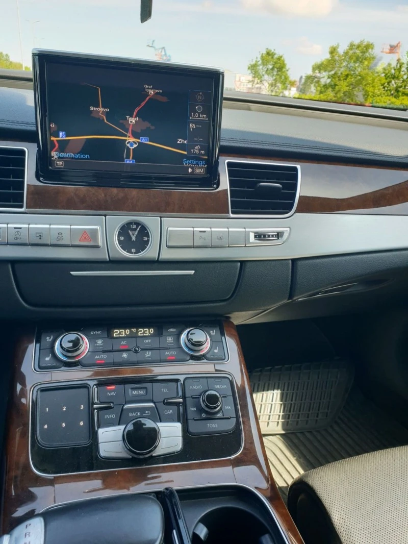 Audi A8 3.0 TDI/ Night Vision/ПОДГРЕВ/МАСАЖ/ОБДУХВАНЕ, снимка 16 - Автомобили и джипове - 45543529