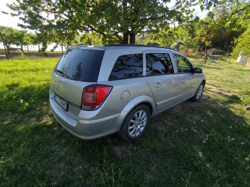 Opel Astra 1.6 Газов Инжекцион , снимка 1 - Автомобили и джипове - 48088680