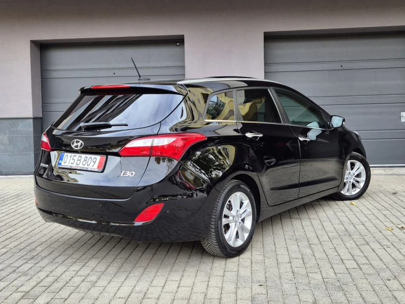 Hyundai I30 1.6 Style, снимка 4 - Автомобили и джипове - 47849279