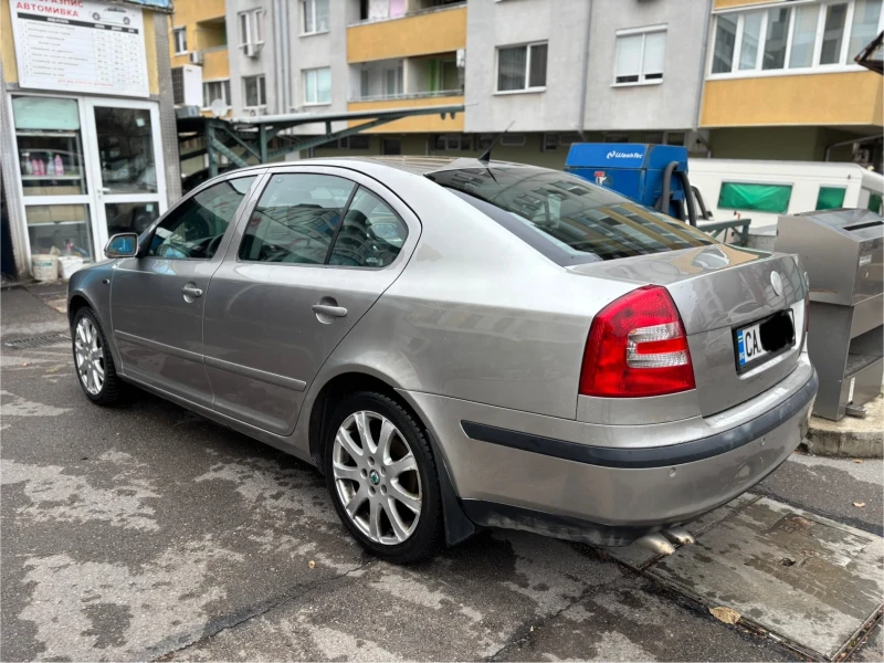 Skoda Octavia 2, 0 tdi , снимка 3 - Автомобили и джипове - 48211935