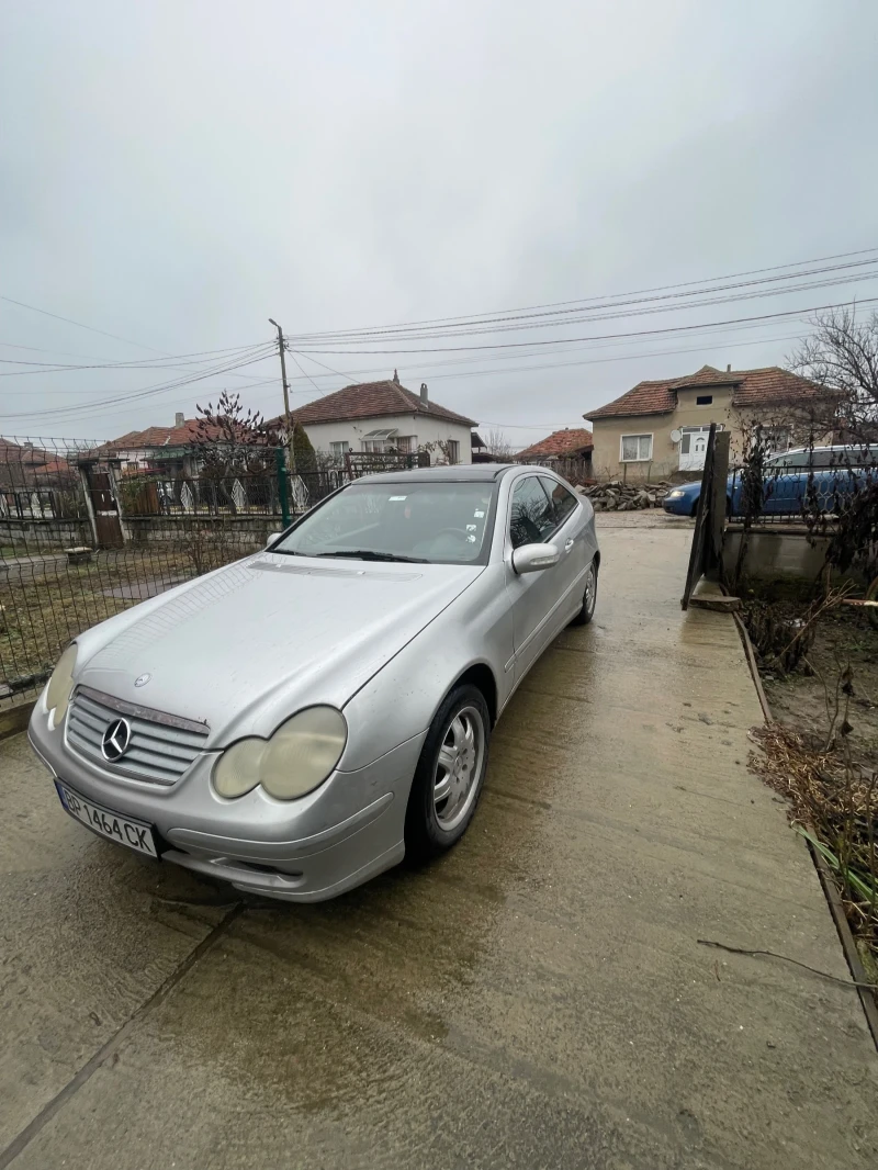 Mercedes-Benz C 180, снимка 3 - Автомобили и джипове - 48519094