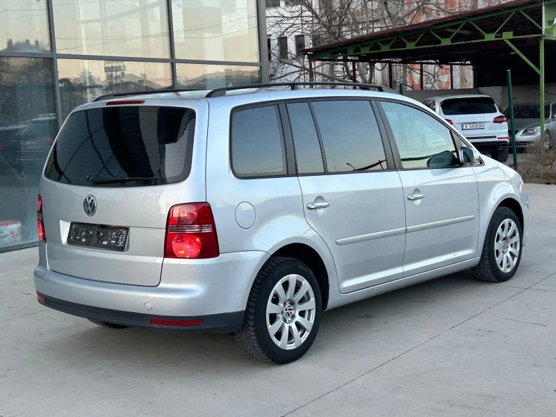 VW Touran 1.9 TDi, снимка 4 - Автомобили и джипове - 49089283