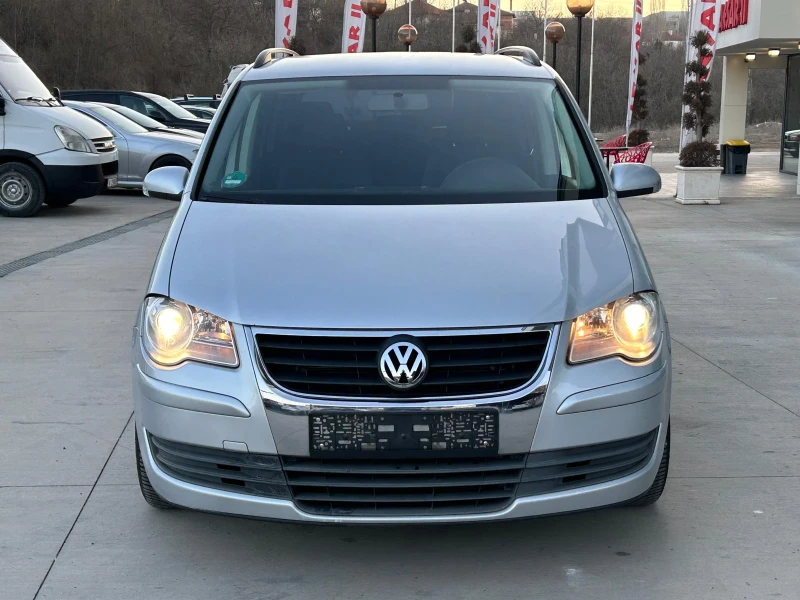 VW Touran 1.9 TDi, снимка 3 - Автомобили и джипове - 49089283