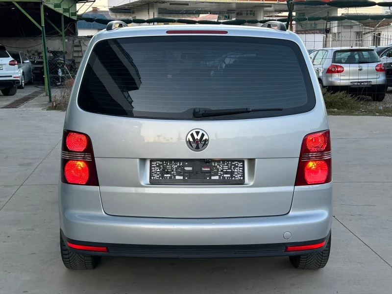 VW Touran 1.9 TDi, снимка 6 - Автомобили и джипове - 49089283