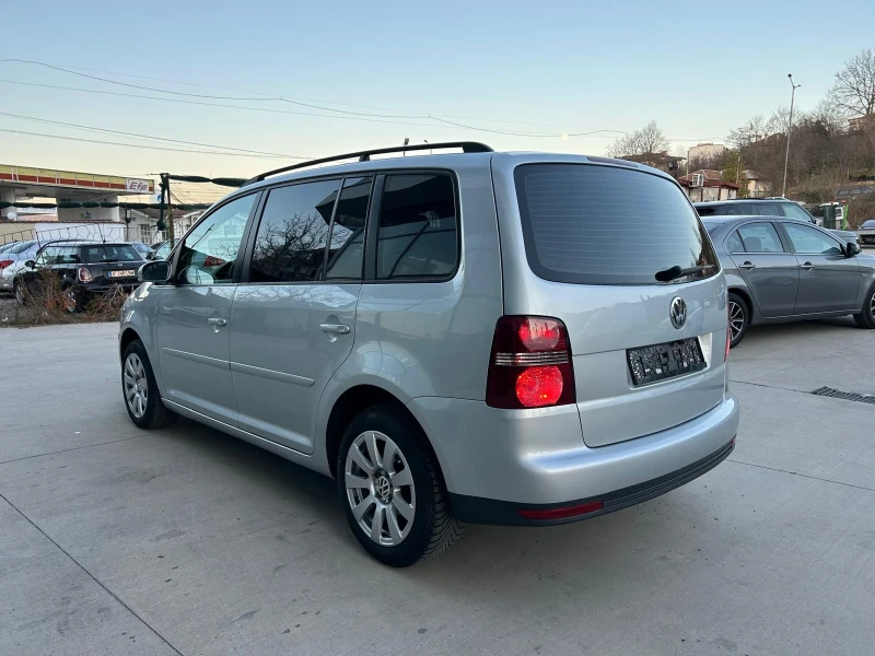 VW Touran 1.9 TDi, снимка 5 - Автомобили и джипове - 49089283