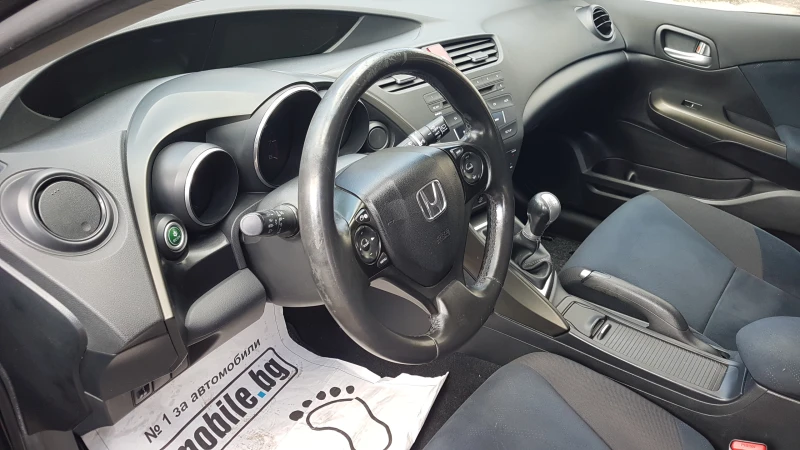 Honda Civic 1.8I, снимка 17 - Автомобили и джипове - 49344094