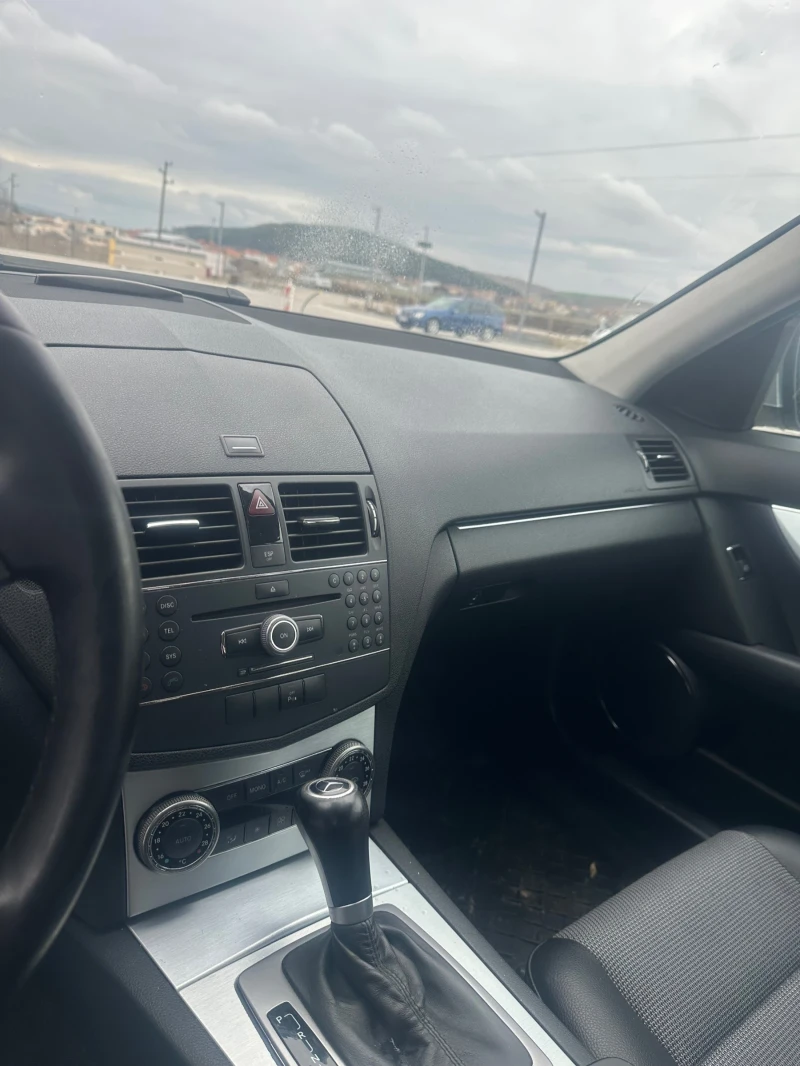 Mercedes-Benz C 320, снимка 7 - Автомобили и джипове - 49607240