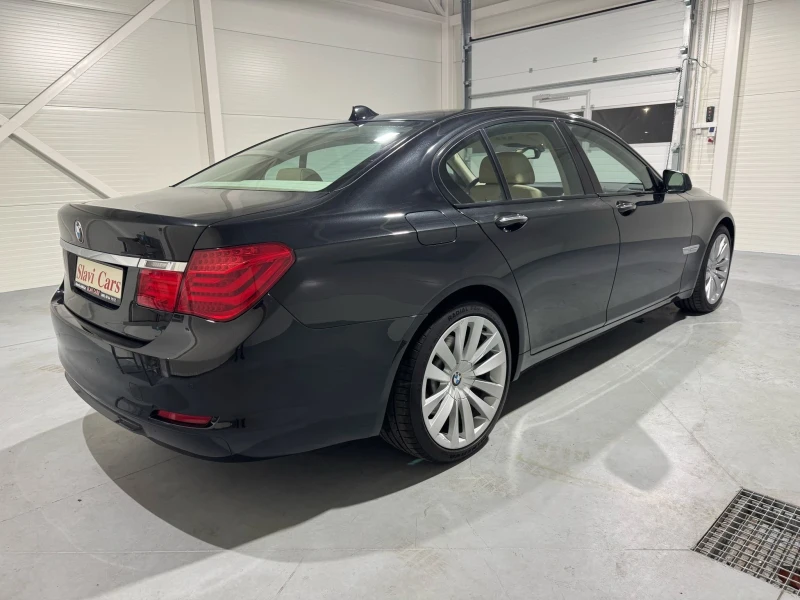 BMW 730 D - DISTRONIC* HEAD UP* AUTO* PAMET, снимка 4 - Автомобили и джипове - 49693048