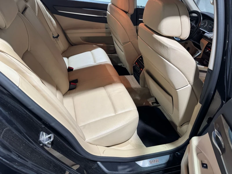 BMW 730 D - DISTRONIC* HEAD UP* AUTO* PAMET, снимка 14 - Автомобили и джипове - 49693048