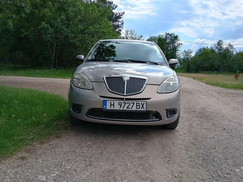 Lancia Ypsilon 1.2 4.8