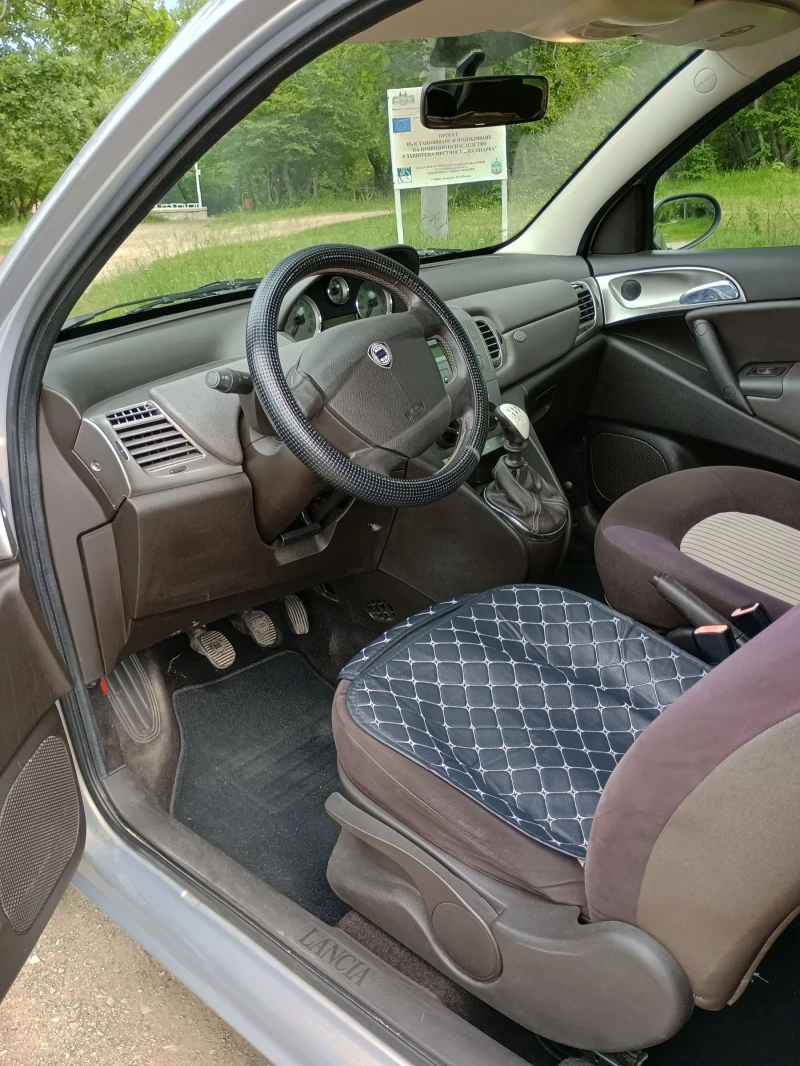 Lancia Ypsilon 1.2 4.8, снимка 11 - Автомобили и джипове - 52642146