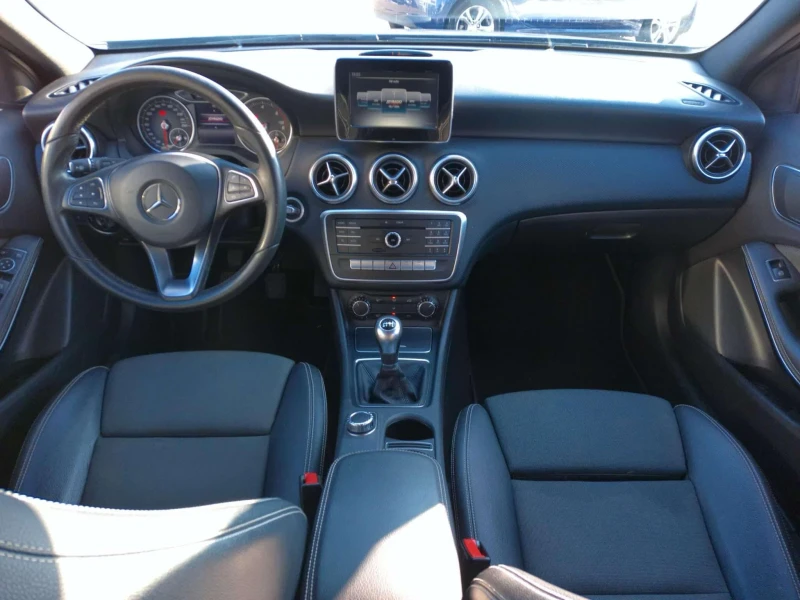 Mercedes-Benz A 180 Edition Grey , снимка 9 - Автомобили и джипове - 52313608