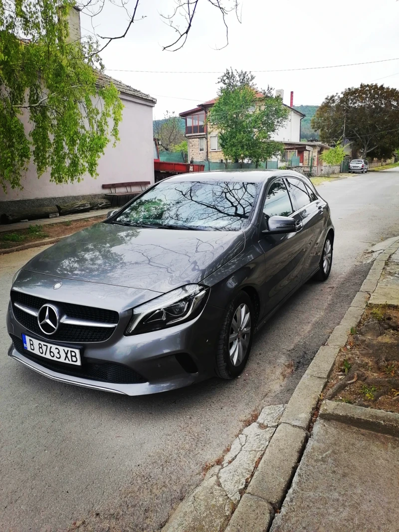 Mercedes-Benz A 180 Edition Grey , снимка 4 - Автомобили и джипове - 52313608