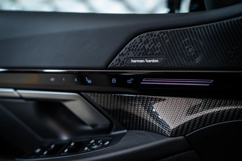 BMW 520 d xDrive M пакет, снимка 10 - Автомобили и джипове - 51432548