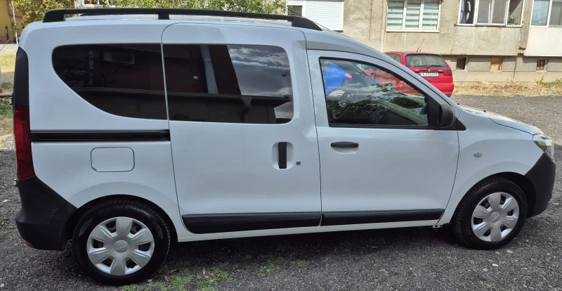 Dacia Dokker, снимка 5 - Автомобили и джипове - 51857197