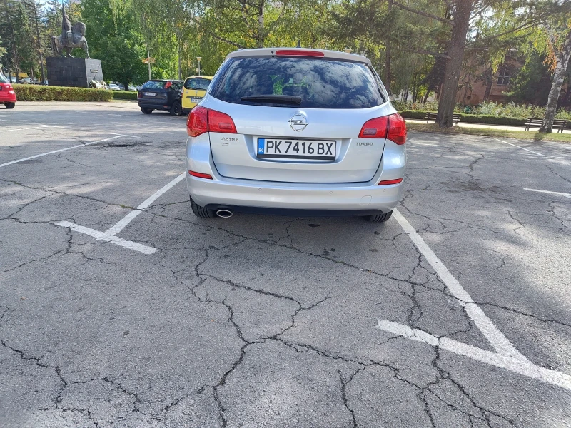 Opel Astra, снимка 3 - Автомобили и джипове - 51951714