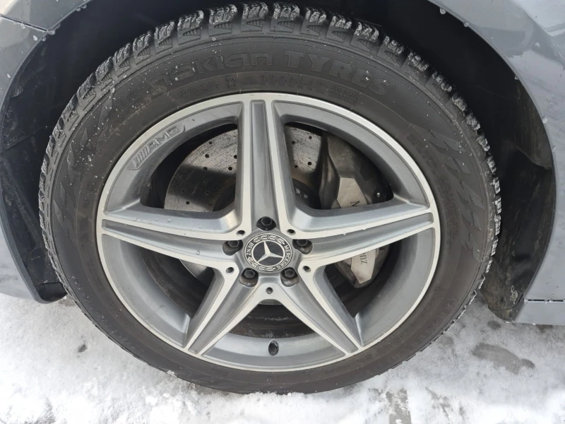 Mercedes-Benz E 450 * * CARFAX * * АВТО КРЕДИТ * * , снимка 11 - Автомобили и джипове - 52948359