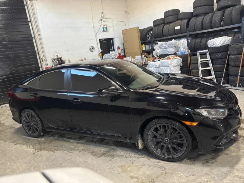 Honda Civic Sport* Smart Entry* Lane Keeping Assist* Back cam*, снимка 4 - Автомобили и джипове - 53466378