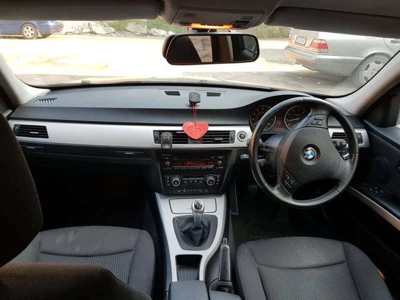 BMW 320 15бр. E90/91/92 бензин/дизел, снимка 5 - Автомобили и джипове - 24026497