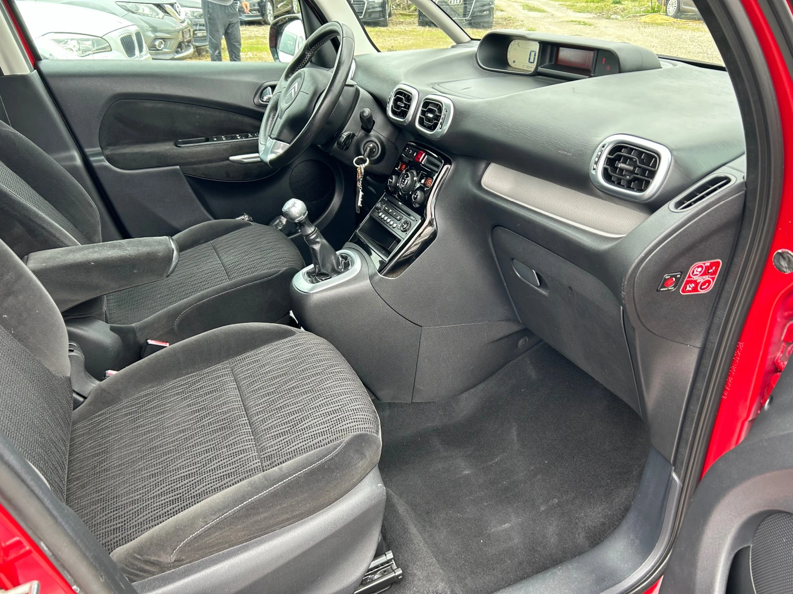 Citroen C3 Picasso 77x-KM-EXCLUSIVE | Mobile.bg — изображение 12