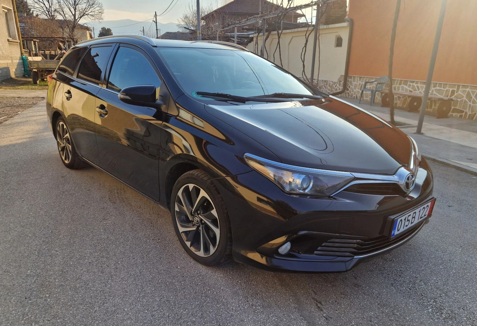 Toyota Auris 1.6D - изображение 2