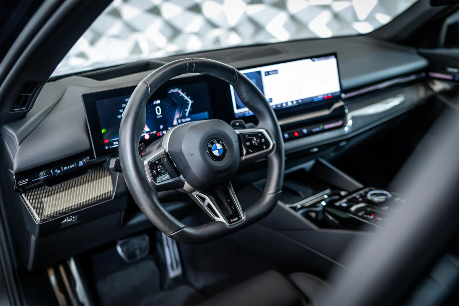 BMW 520 d xDrive M пакет - изображение 8