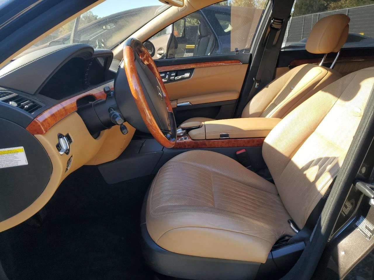 Mercedes-Benz S 550 MAYBACH* КОЖА* ПОДГРЕВ* KEYLESS* КАМЕРА - изображение 7