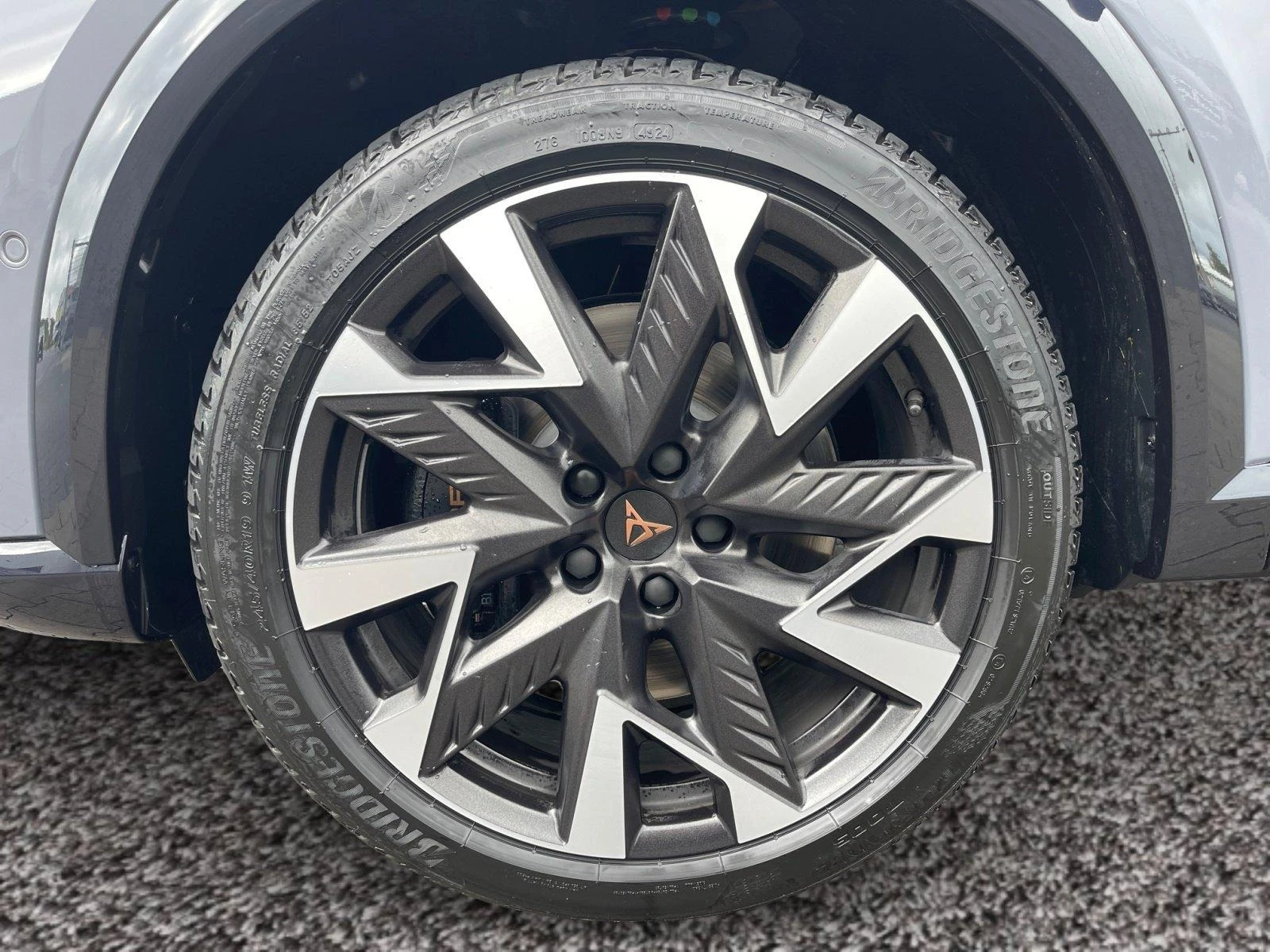 Cupra Formentor VZ* FACELIFT* AWD* MEMORY* DISTR* KEYLESS* LED* CA - изображение 6