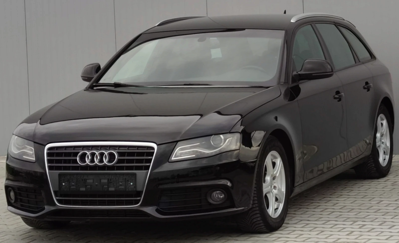 Audi A4 2.0TDI, снимка 3 - Автомобили и джипове - 53978560