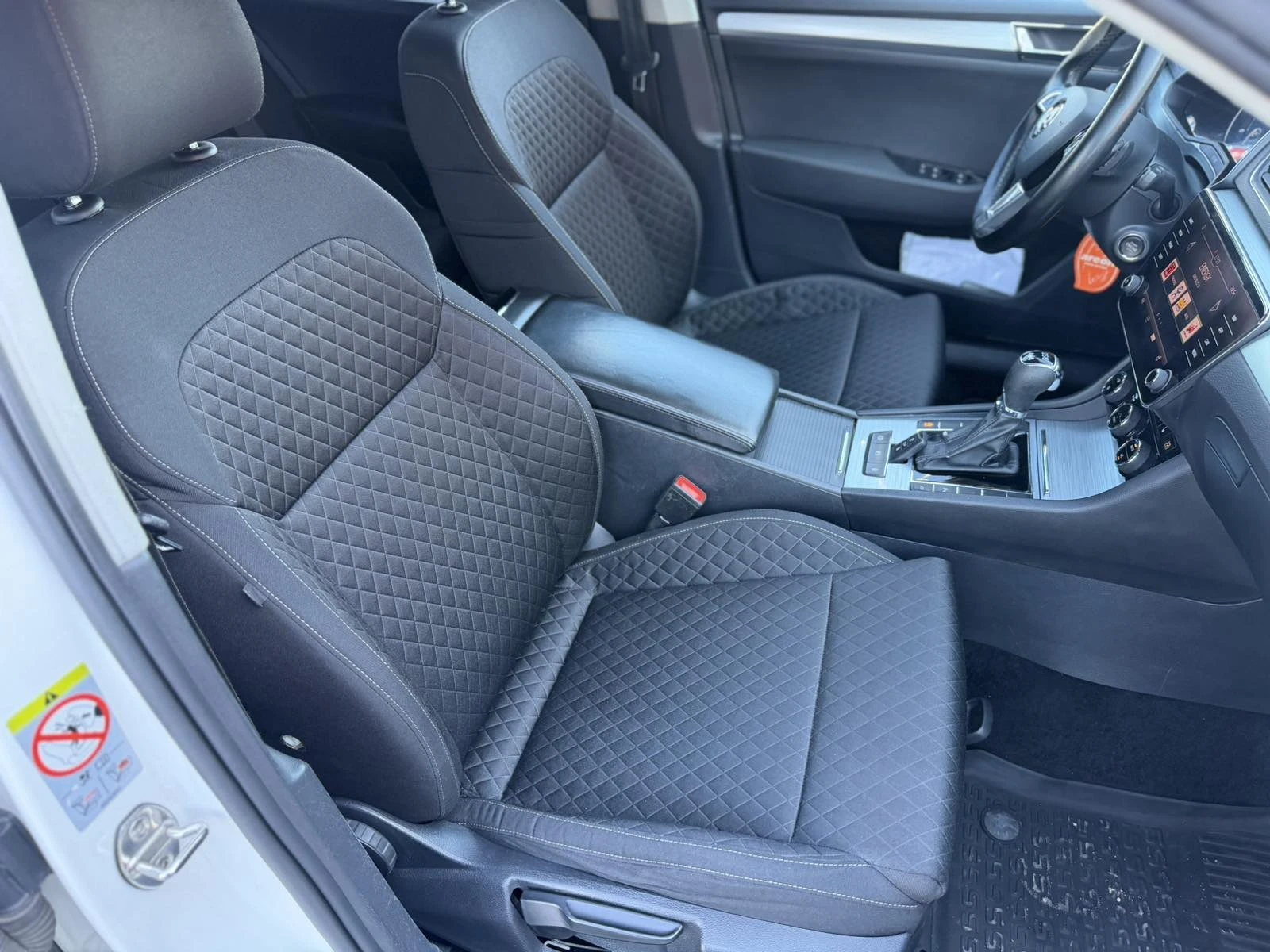 Skoda Superb Matrix Facelift, снимка 11 - Автомобили и джипове - 54114942