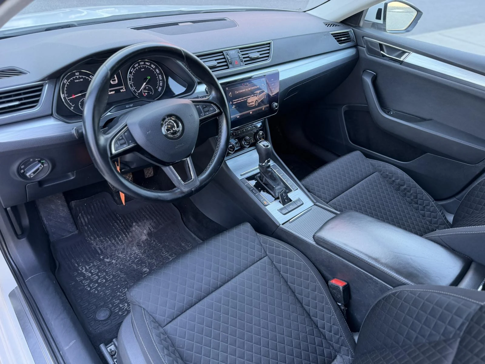 Skoda Superb Matrix Facelift, снимка 8 - Автомобили и джипове - 54114942