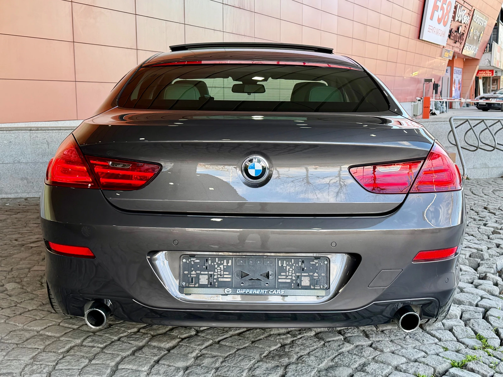 BMW 640 d Xdrive * PANO* OBDUH* VAKUUM* Cam360* HUD* KeyLe, снимка 6 - Автомобили и джипове - 54114698