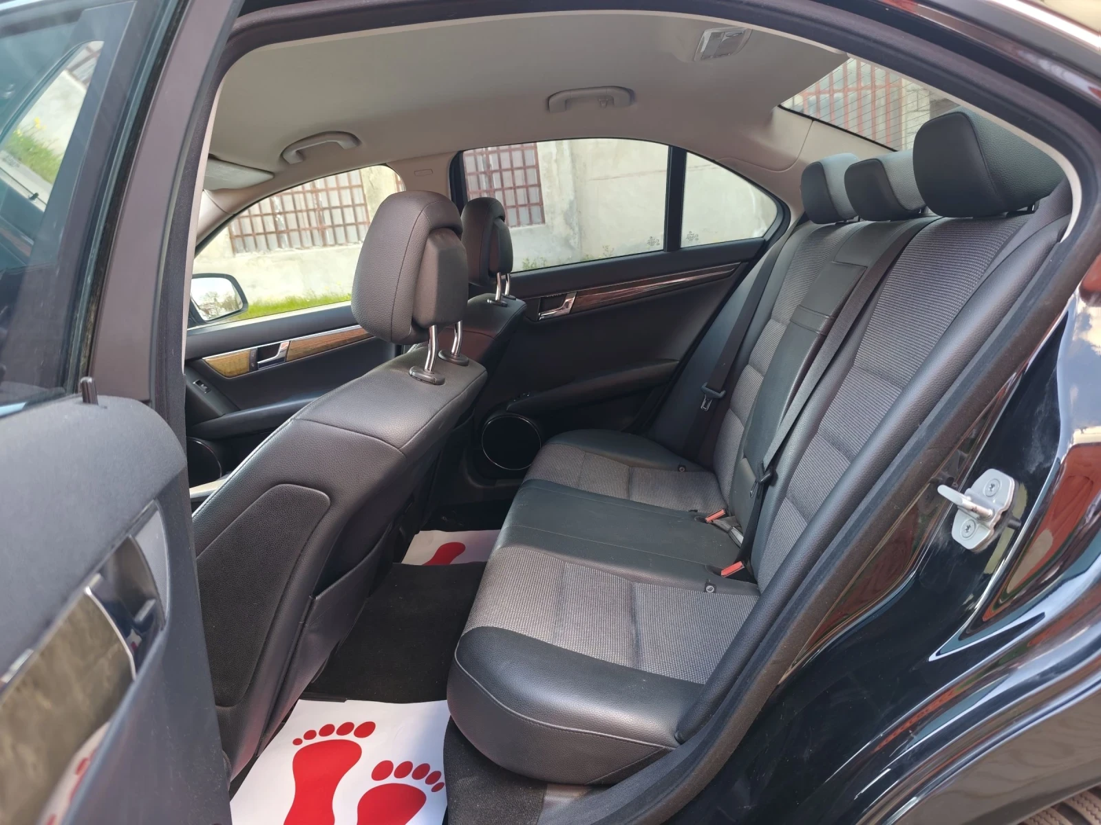 Mercedes-Benz C 320 cdi (7g tronic) Avantgarde, снимка 10 - Автомобили и джипове - 54246274