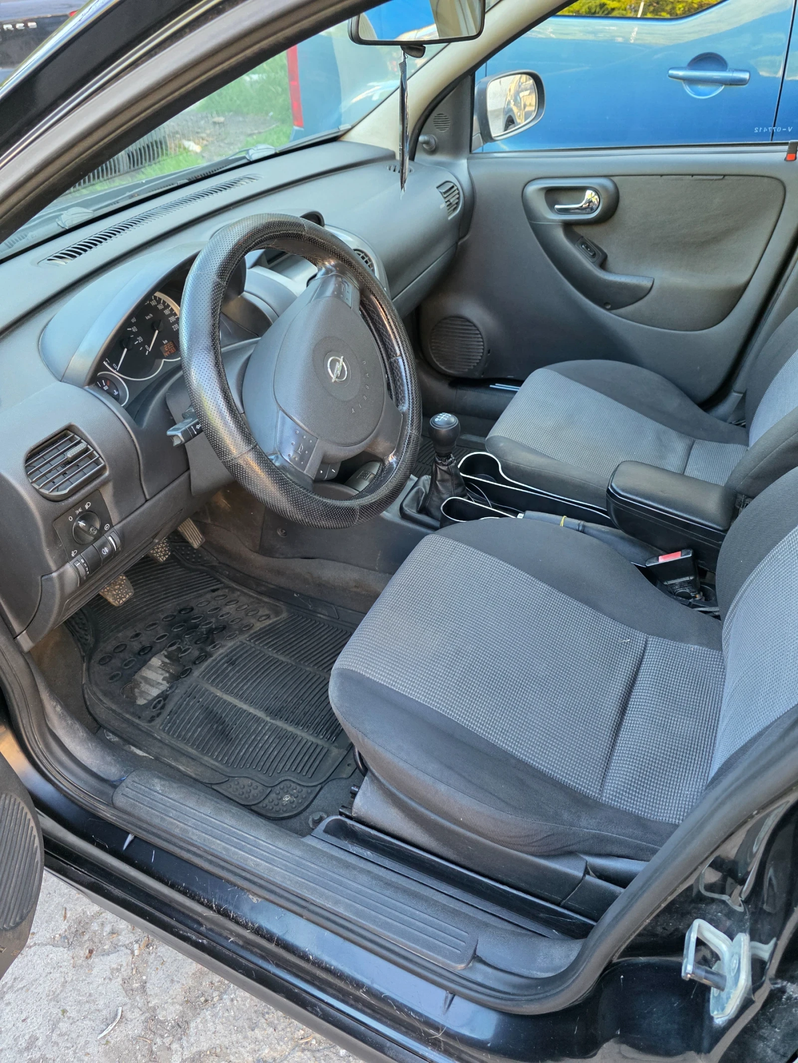 Opel Corsa C, снимка 6 - Автомобили и джипове - 54610988