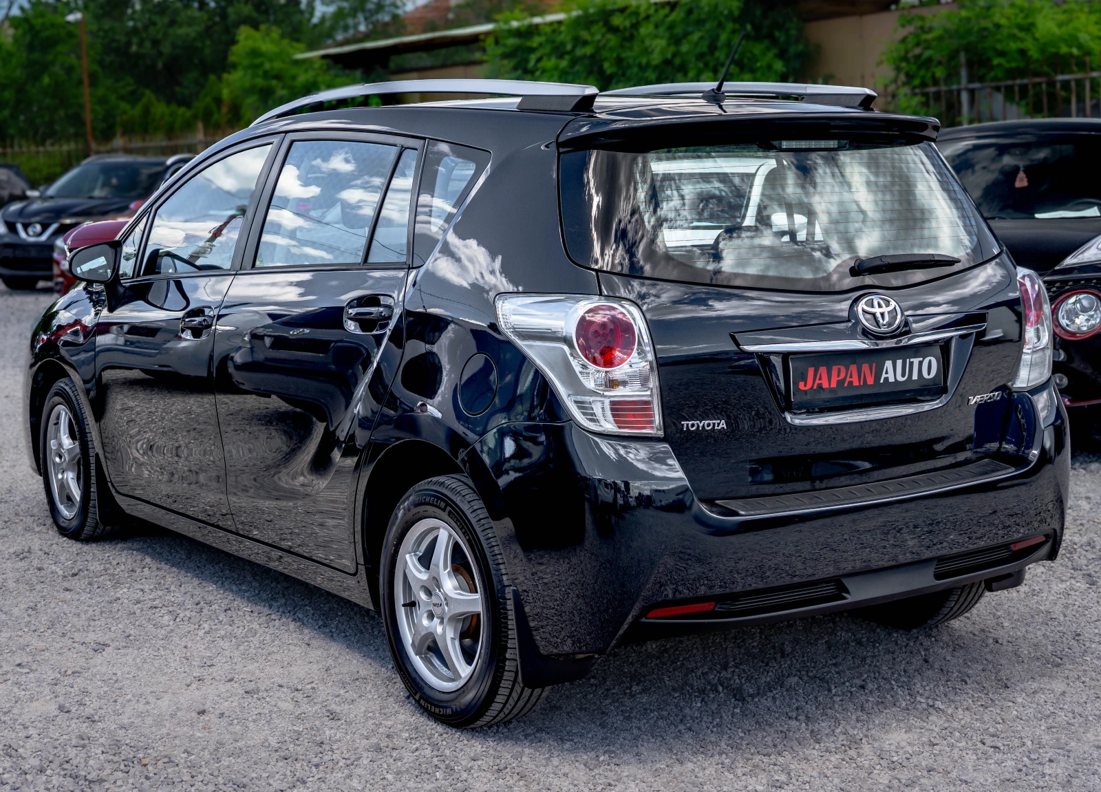 Toyota Verso 1.8 бензин 7 местна! ТОП! С ГАРАНЦИЯ! , снимка 6 - Автомобили и джипове - 54748985